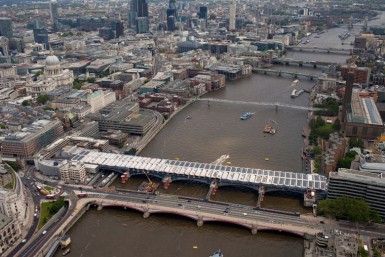 Строительство моста Blackfriars в Лондоне